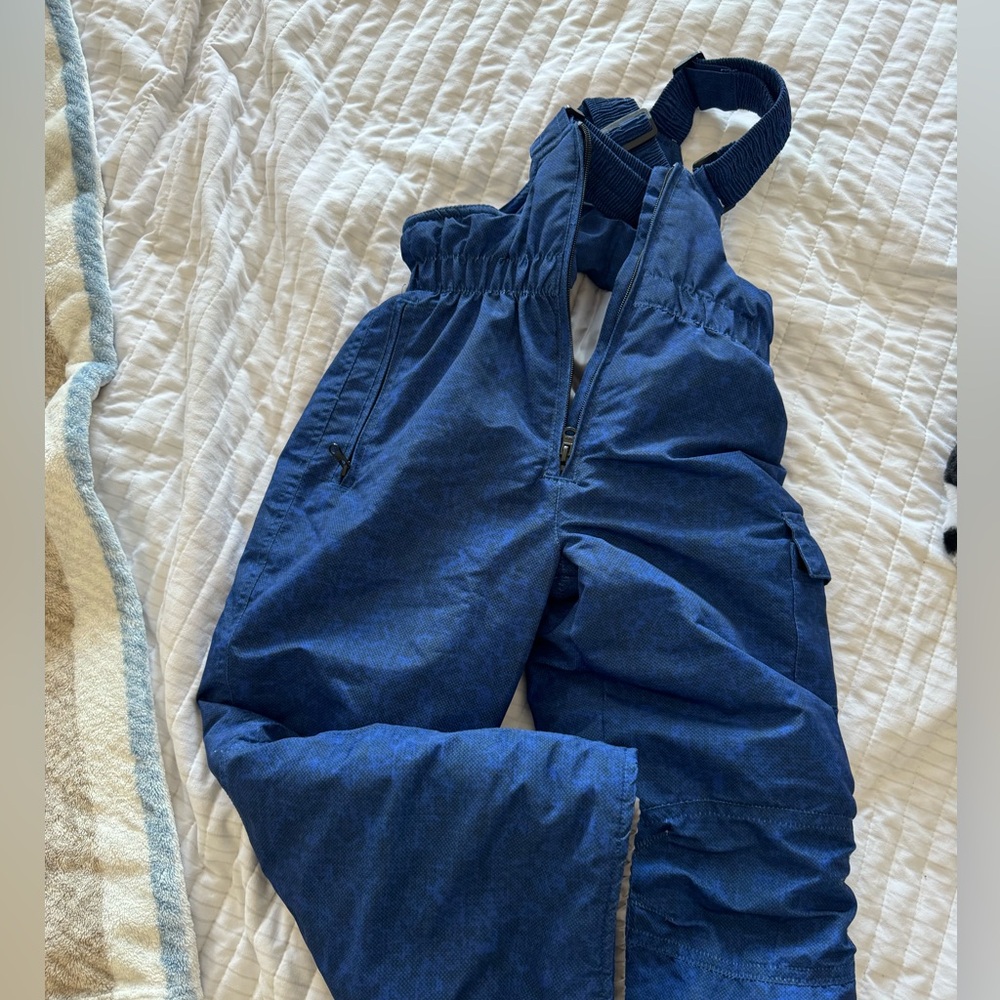 Kids snowsuit